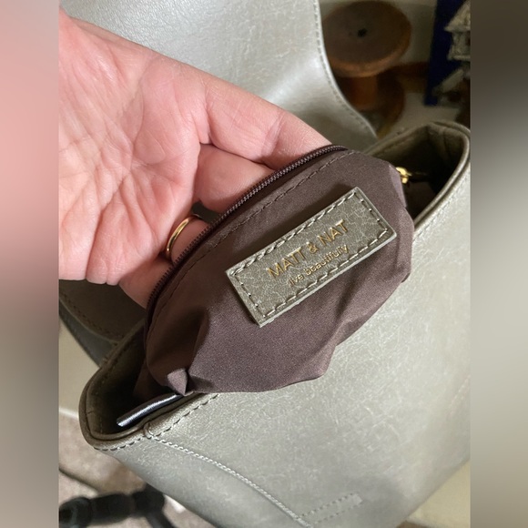 Matt & Nat - Picture 4 of 4